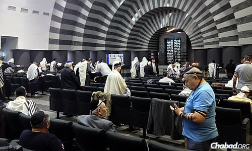 Shacharit (morning services) at the Golden Rose synagogue.