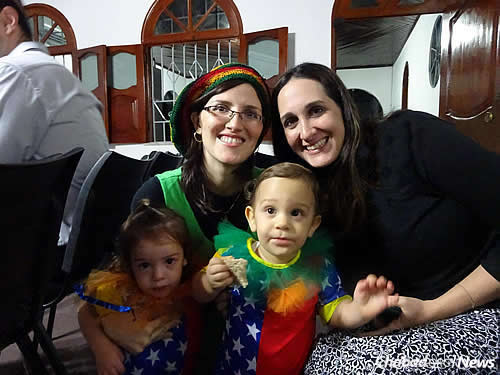 Dvorah Lea Raichman, left, with Tatiana Azulay, whose husband practices medicine in Manaus. Azulay thinks more women would go to the mikvah if one was constructed there.
