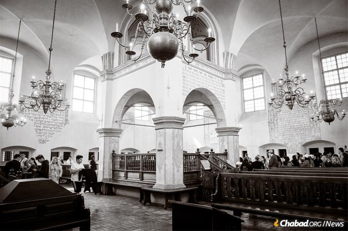 La bar-mitsva s'est déroulée dans la synagogue de Tykocin, dont les 4 000 membres ont été assassinés par les nazis. (Photo: Ryan Blau / Marche des vivants)