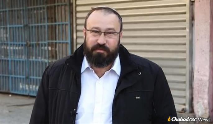 The yeshiva was founded and led by Rabbi Ahiad Ettinger. The 47-year-old father of 12 was fatally shot on March 17 at a junction near the Ariel settlement, heroically attempting to save others after being severely wounded.