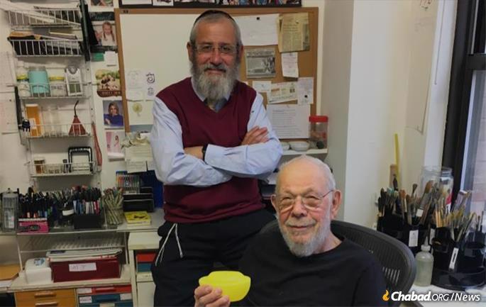 Jaffee with Rabbi David Masinter. When Masinter joined the Tzivos Hashem team in 1983, he thought the magazine could use an even more contemporary touch to reach a wider audience.